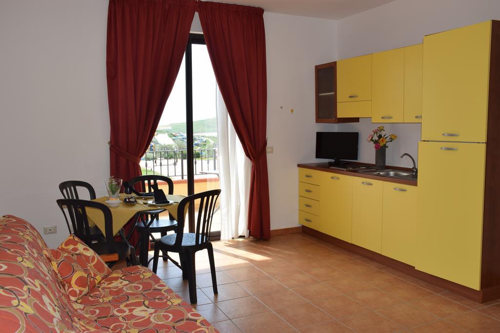 Desusino Residence & Hotel Butera Luaran gambar